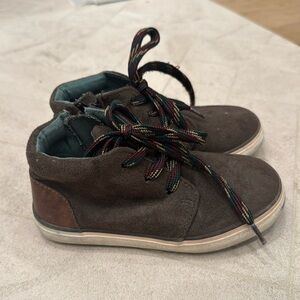 Cat & Jack kids shoes size: 9